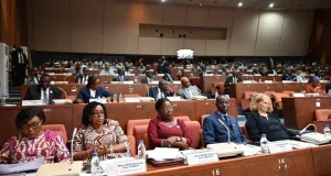 les-auditeurs-de-la-troisieme-promotion-de-lifp-agc-visitent-le-senat-ivoirien