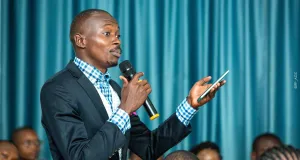 rentree-solennelle-une-conference-inaugurale-en-hommage-a-amadou-gon-coulibaly