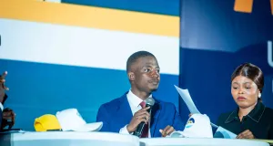 premier-tour-des-elections-a-agc-land-pays-fictif-graduation-rentree-solennelle