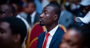 premier-tour-des-elections-a-agc-land-pays-fictif-graduation-rentree-solennelle