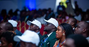 premier-tour-des-elections-a-agc-land-pays-fictif-graduation-rentree-solennelle