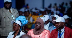 premier-tour-des-elections-a-agc-land-pays-fictif-graduation-rentree-solennelle