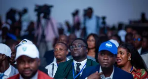 premier-tour-des-elections-a-agc-land-pays-fictif-graduation-rentree-solennelle