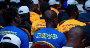 premier-tour-des-elections-a-agc-land-pays-fictif-graduation-rentree-solennelle