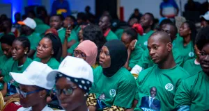 premier-tour-des-elections-a-agc-land-pays-fictif-graduation-rentree-solennelle