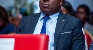 premier-tour-des-elections-a-agc-land-pays-fictif-graduation-rentree-solennelle