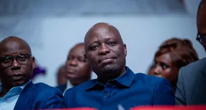 premier-tour-des-elections-a-agc-land-pays-fictif-graduation-rentree-solennelle