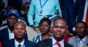 premier-tour-des-elections-a-agc-land-pays-fictif-graduation-rentree-solennelle