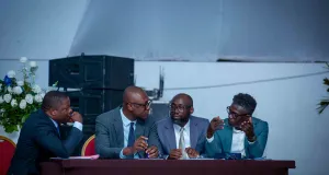 premier-tour-des-elections-a-agc-land-pays-fictif-graduation-rentree-solennelle