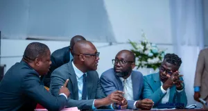 premier-tour-des-elections-a-agc-land-pays-fictif-graduation-rentree-solennelle