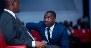 premier-tour-des-elections-a-agc-land-pays-fictif-graduation-rentree-solennelle