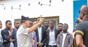 visite-et-session-de-cours-au-sein-du-43e-bima