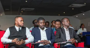 visite-et-session-de-cours-au-sein-du-43e-bima