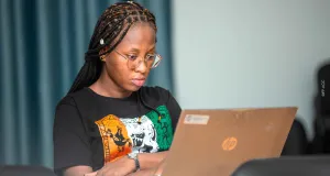 lifp-agc-recoit-m-serge-parfait-dioman-expert-international-en-energies